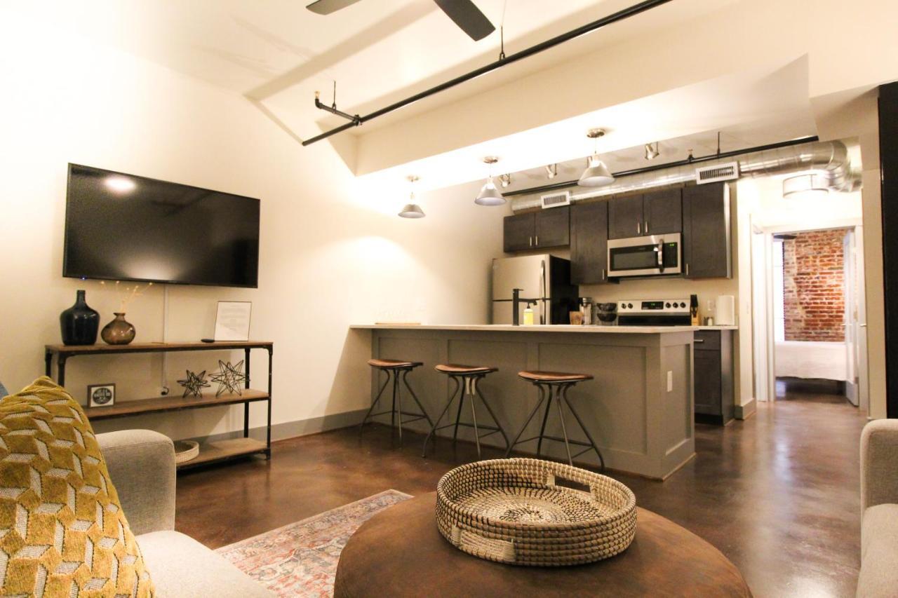 The Lofts At Downtown Salem Aparthotel Buitenkant foto