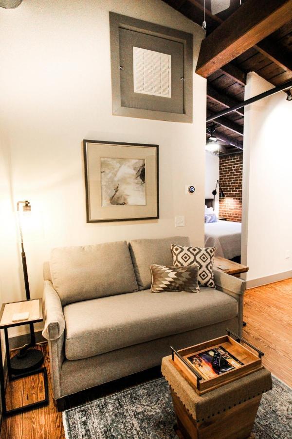 The Lofts At Downtown Salem Aparthotel Buitenkant foto