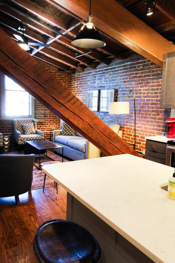 The Lofts At Downtown Salem Aparthotel Buitenkant foto