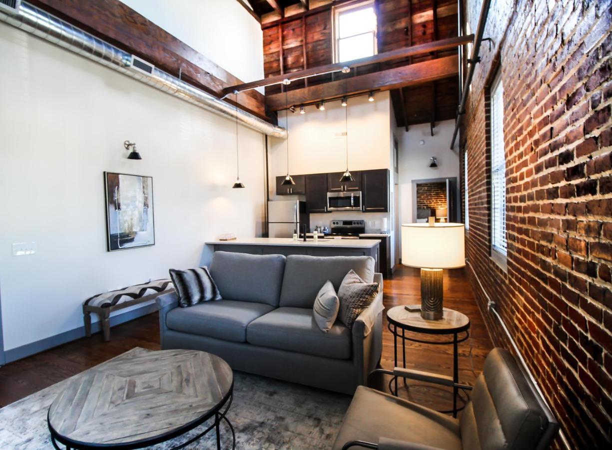 The Lofts At Downtown Salem Aparthotel Buitenkant foto