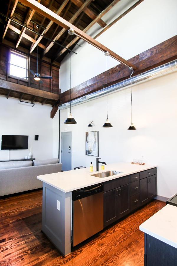 The Lofts At Downtown Salem Aparthotel Buitenkant foto